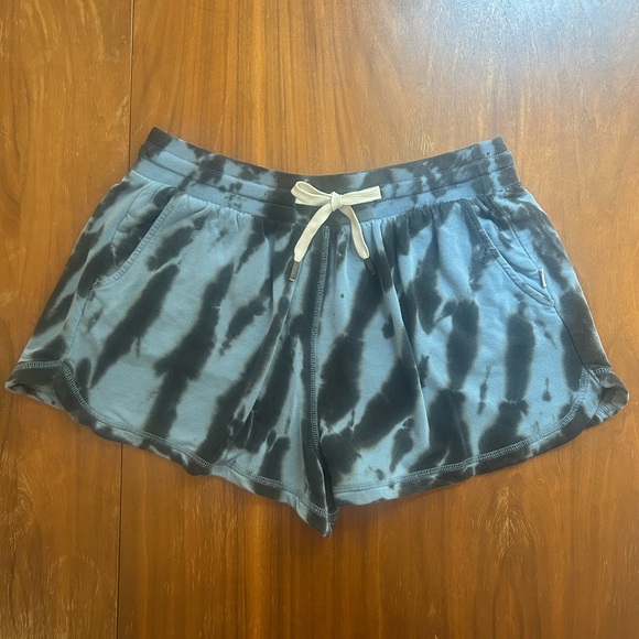 Feat Clothing women shorts in sweatshirt material | large | “Volt” blue tie-dye - Picture 3 of 8